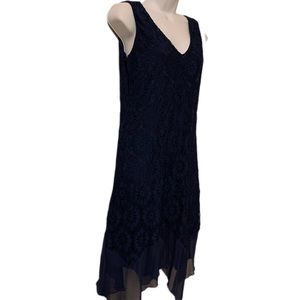 AUW dress‎